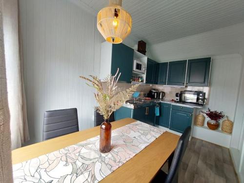 Lødingen Apartment | The perfect stop - 3rd floor & Lodge