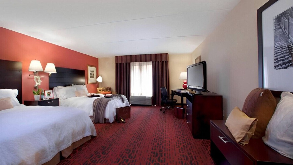 Canton House | The Perfect Vacation Spot for Groups