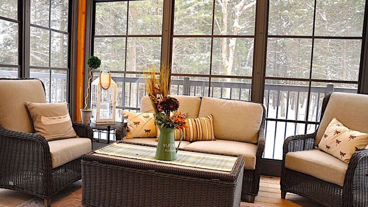 Trent Lakes Cottage | The perfect winter escape for couples or small families!