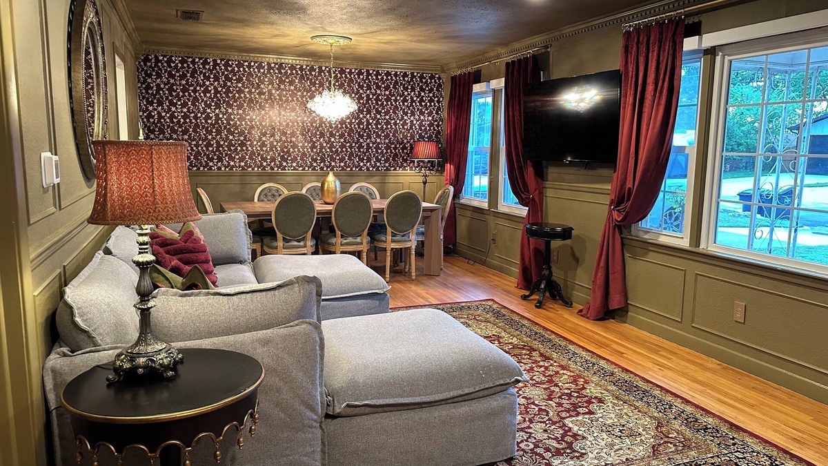 Westworth Village House | The Petite French Ranch: 5 mi from Stockyards, Dickies, TCU, Downtown Fort Worth