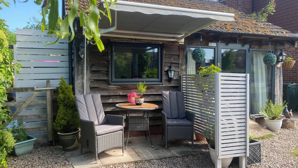Malvern Cottage | THE PHEASANT'S NEST, pet friendly, with a garden in Upton Upon Severn
