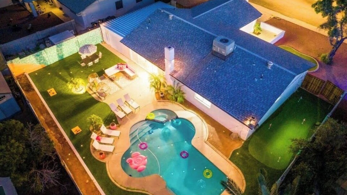 Deer Valley House | THE PINK FLAMINGO - HEATED POOL!