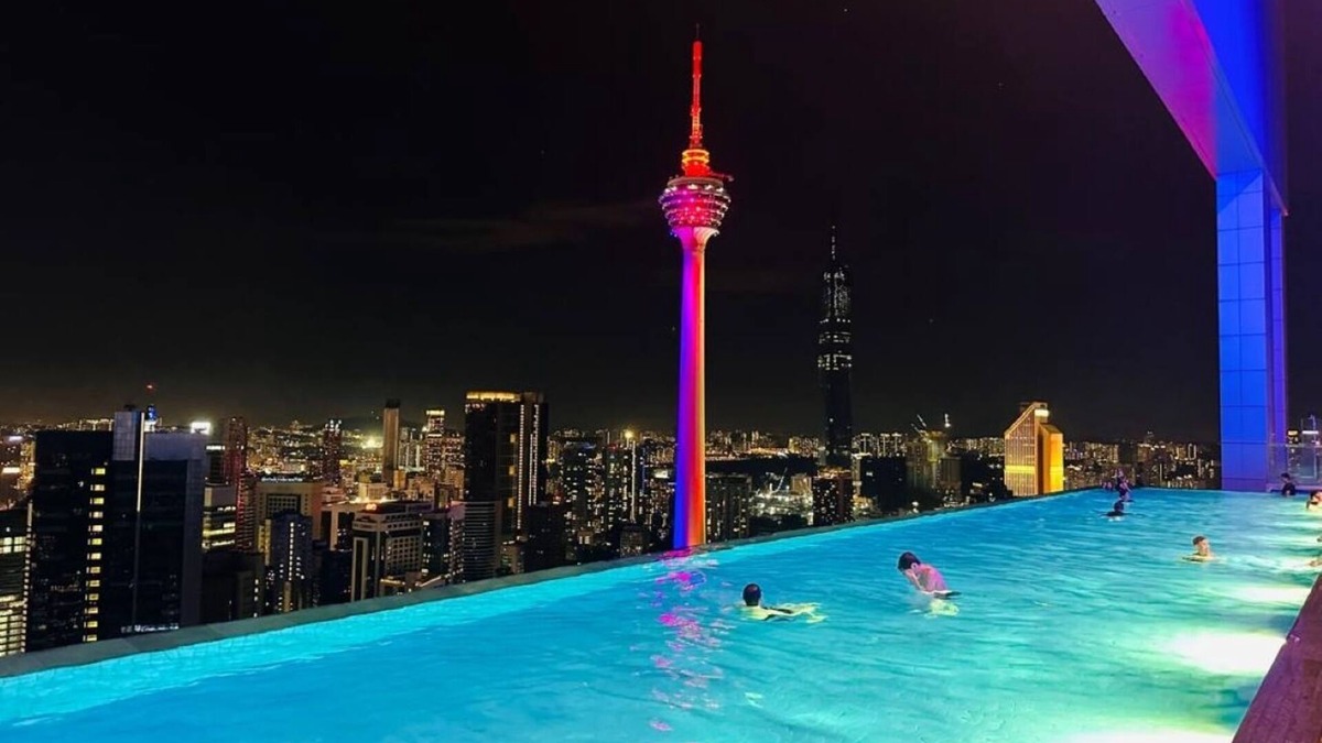 Kuala Lumpur City Centre Apartment | The Platinum KLCC by Moonlight