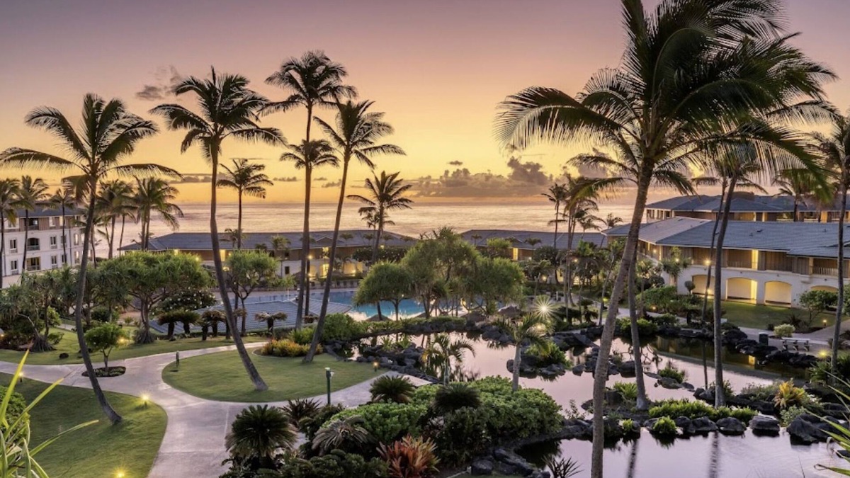 Poipu Resort | The Point At Poipu 2BR & 2Bath