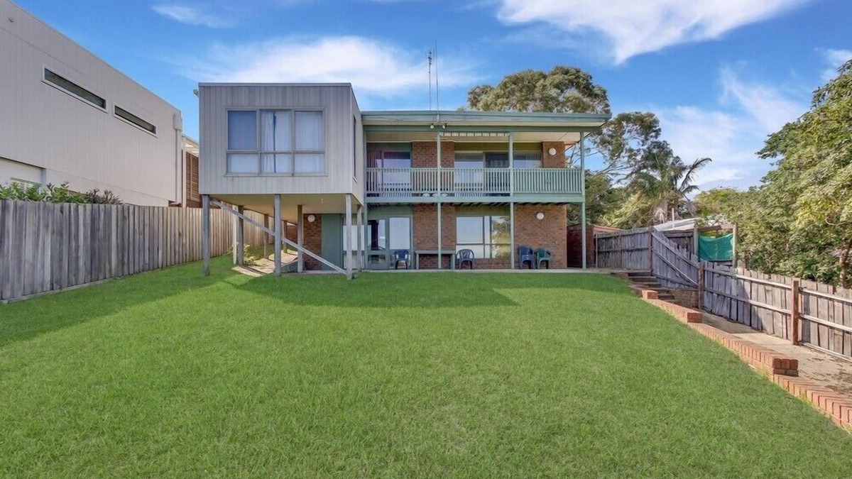 Lakes Entrance House | The Point - Lakes Entrance