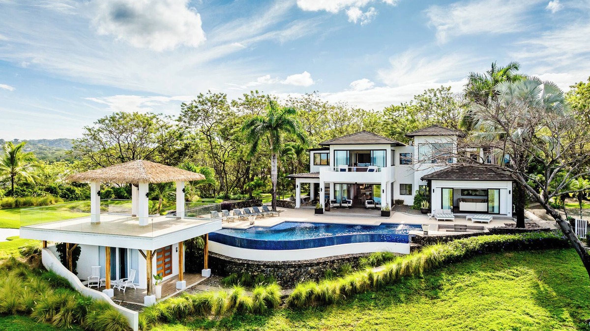 Playa Langosta Villa | The Point Luxury Villa
