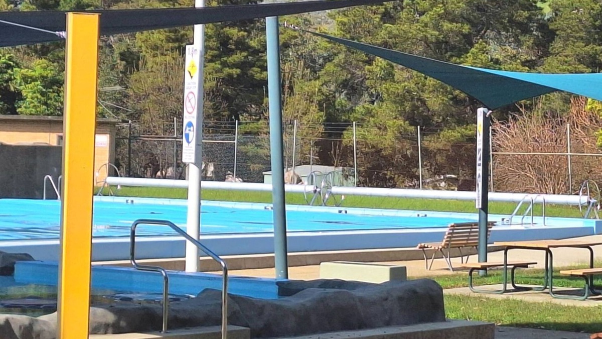 Eildon House | The Pool House at Lake Eildon
