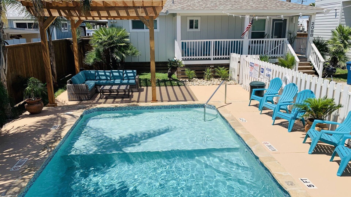 Old Town House | The Pool House located in Coveted Old Town Without Pool