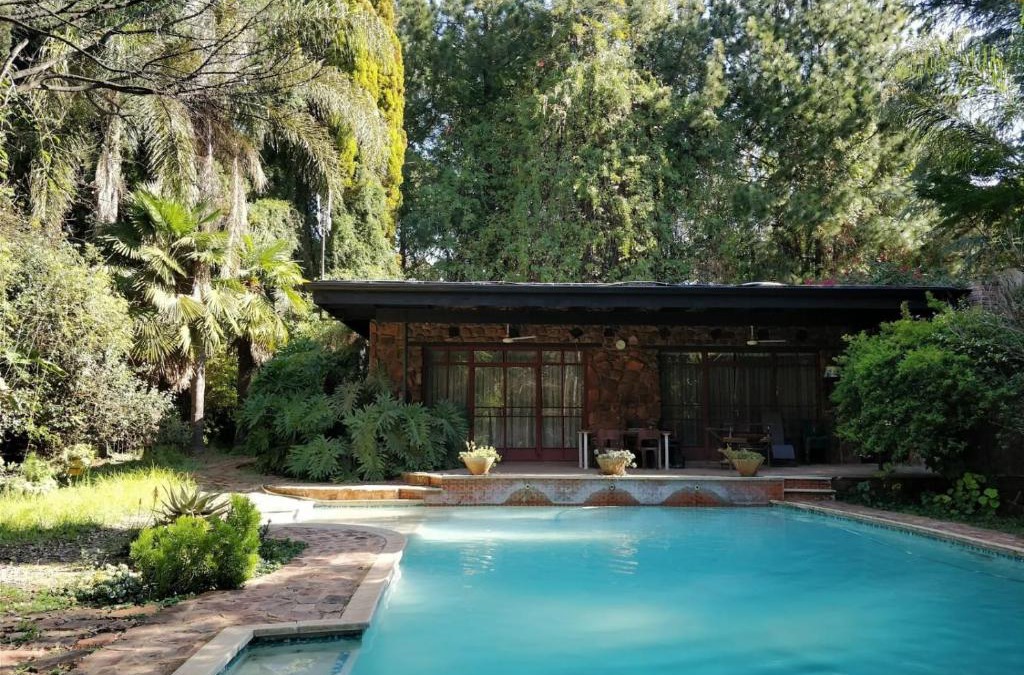 Centurion Apartment | The Pool House @ Salbu