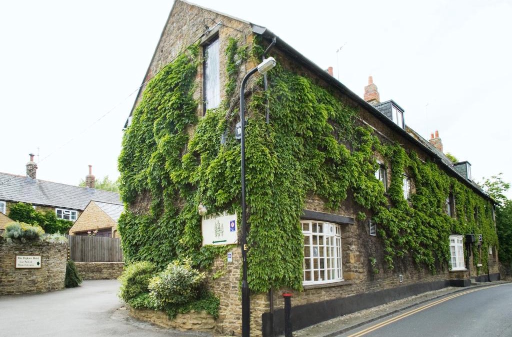 Moulton Hotel | The Poplars Moulton