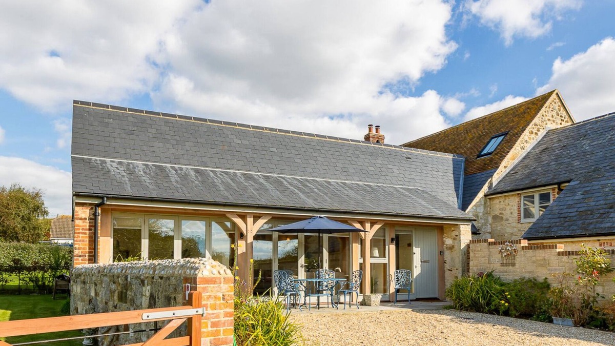 Newport Cottage | The Poppies