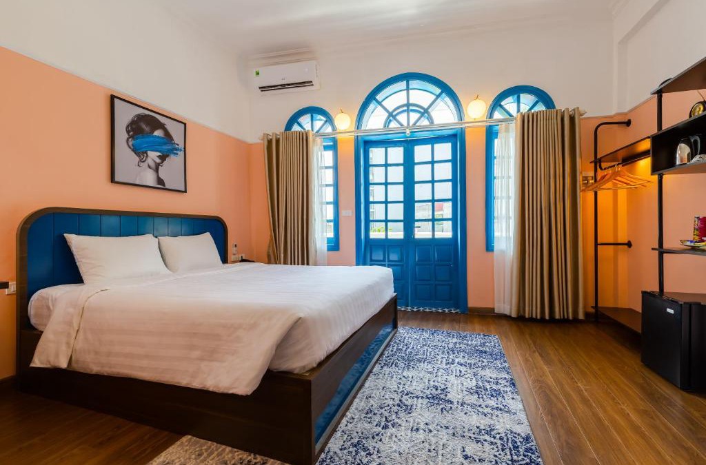 Hai Ba Trung Hotel | The Poppy Villa & Hotel