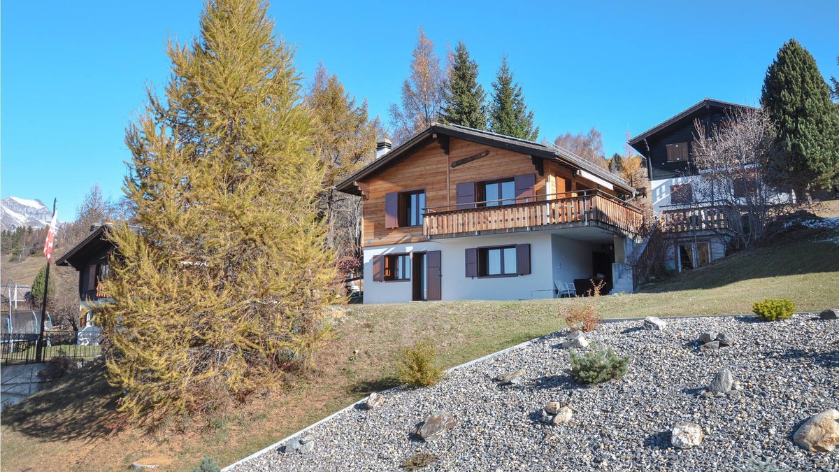 Buerchen House | The popular chalet "El Ranchito" is centrally located in the beautiful resort of Bürchen.