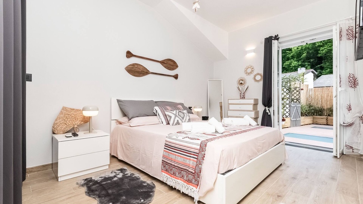 Portofino Apartment | The Portofino Nest [Parking A/C and Wi-Fi] CIN IT010044C22KM5HKE6