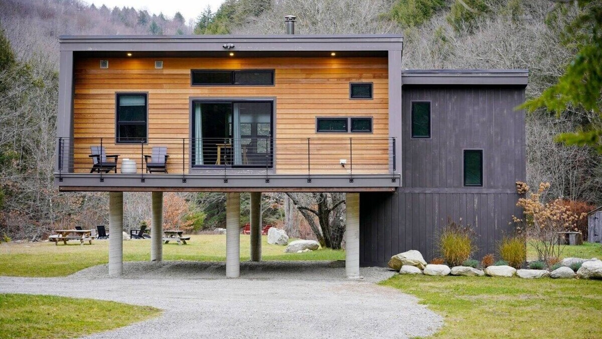 Jamaica House | The Post Haus: one-of-a-kind modern VT experience