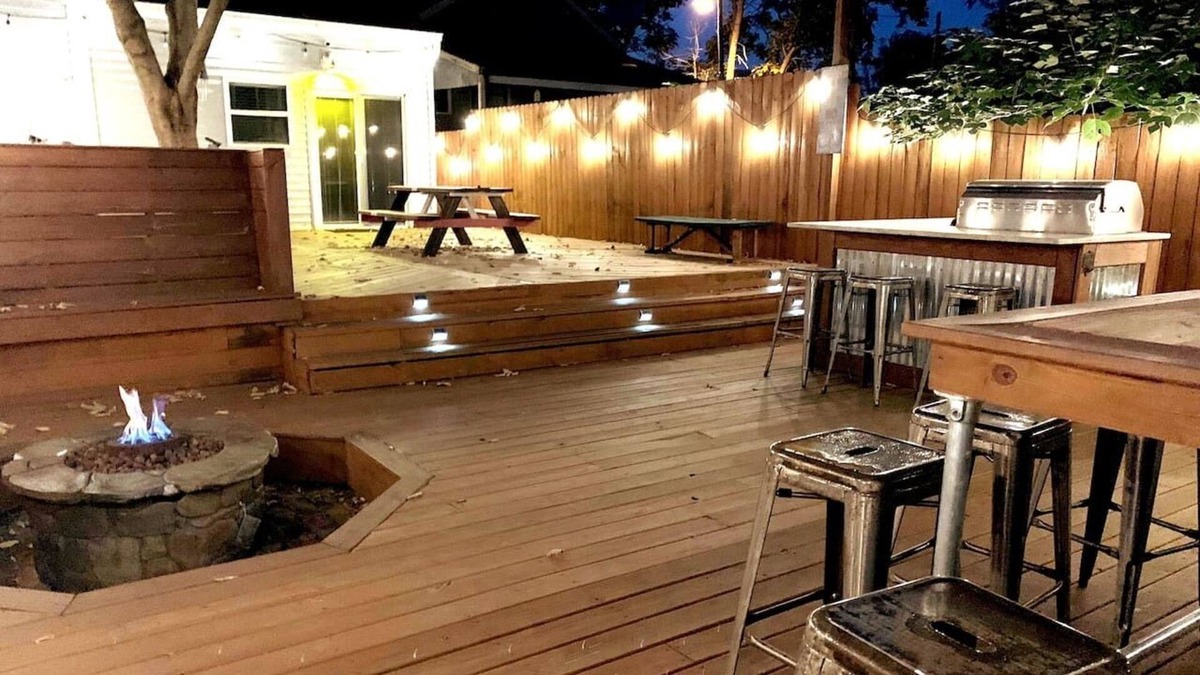 Highlands House | The Prince~Epic Backyard Oasis +Fire Pit / 5BR 4BA