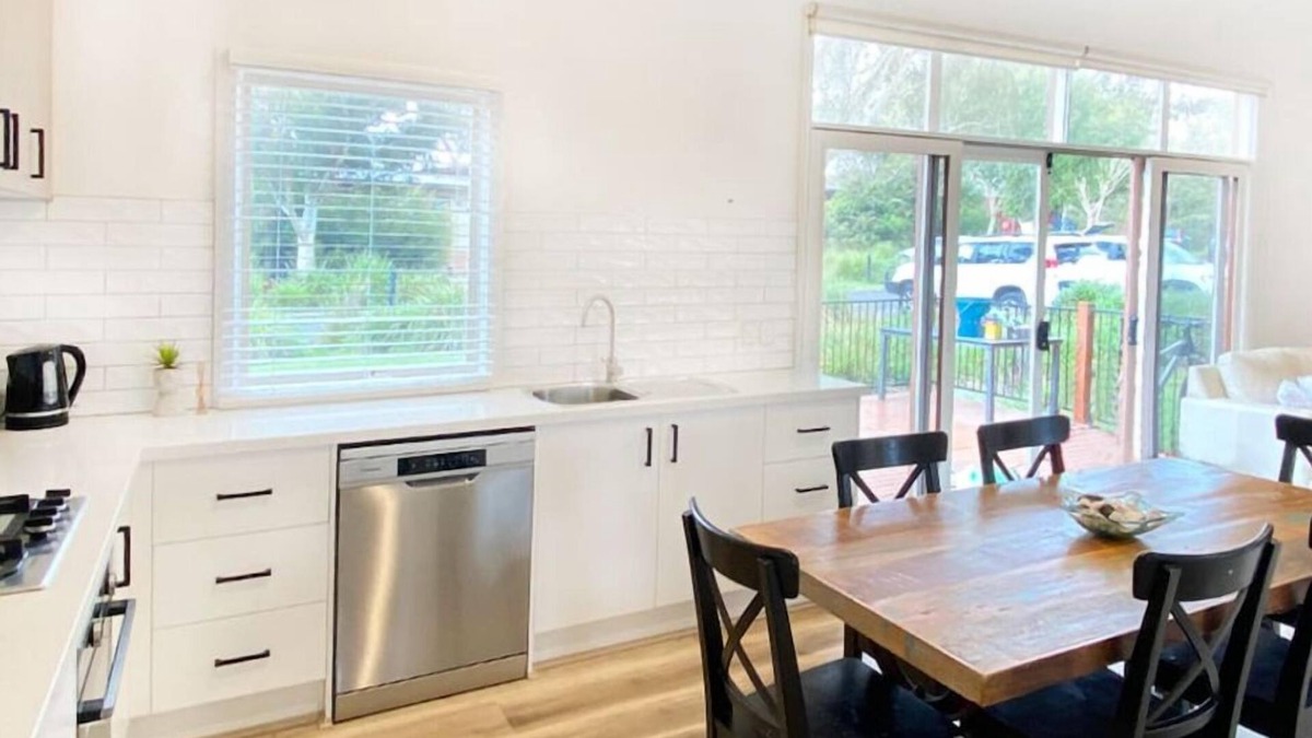 Cowes Villa | The Purple Hen Hideaway Ramada