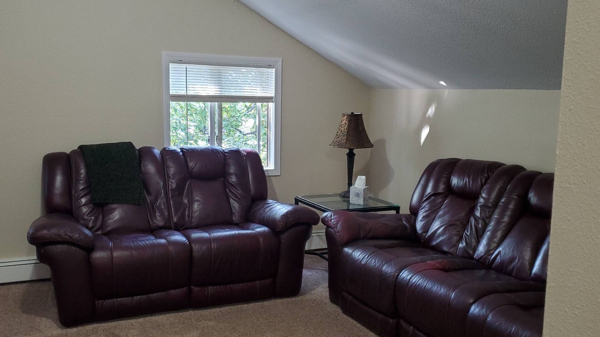 Spenard Apartment | The Quiet Spot in the not so quiet city aka Spenard Anchorage