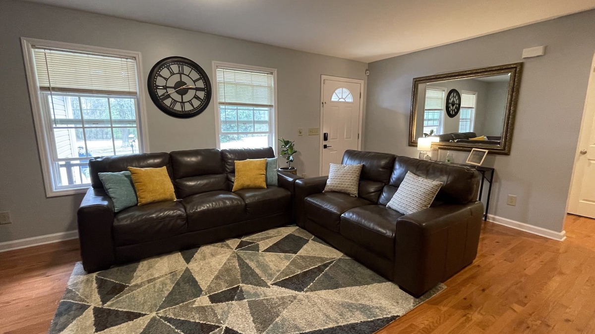 Dalton House | The Quintana Home - EV Charger, Pets, Long-Term