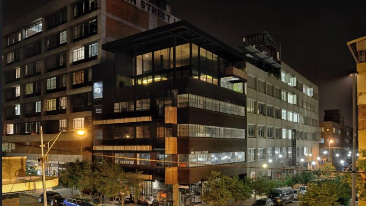 Downtown Johannesburg Apartment | The Quiz Property