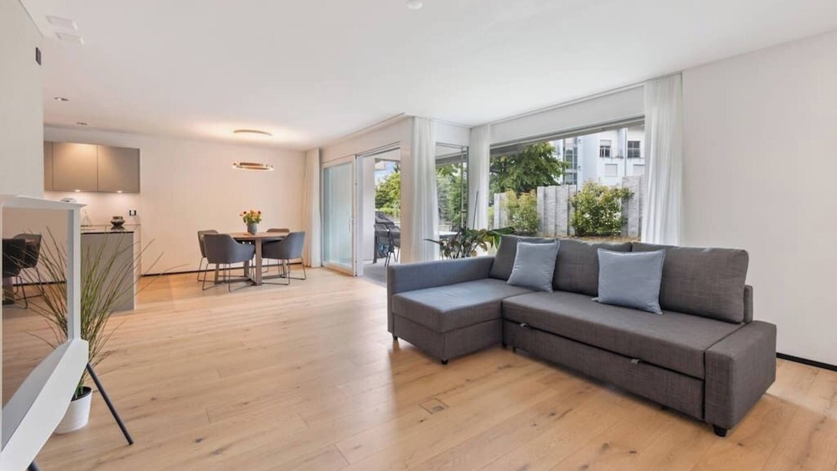 Dietikon District Apartment | The R Apartment Zugerberg - EV Wallbox - Terrasse