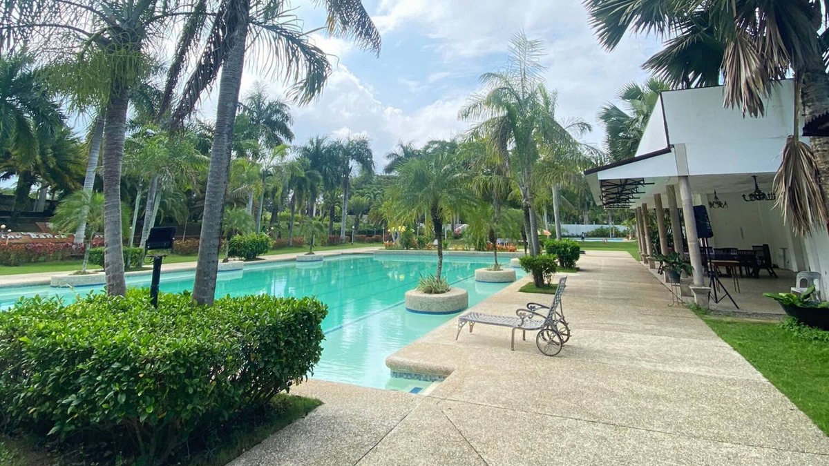 Pinamungajan Resort | The Ranch Resort Cebu powered by Cocotel
