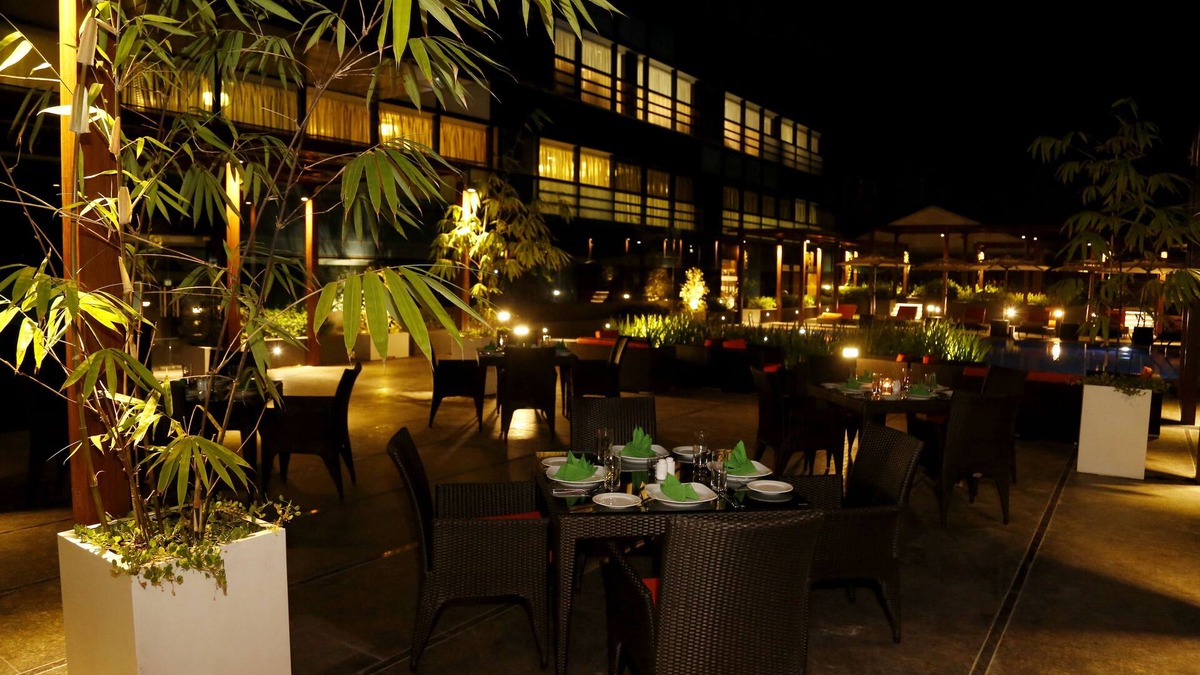 Kozhikode Hotel | The Raviz Calicut