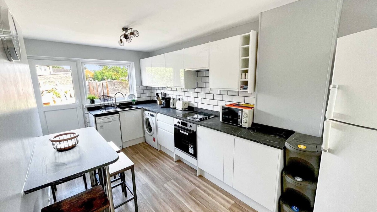 Reading House | The Reading Gem