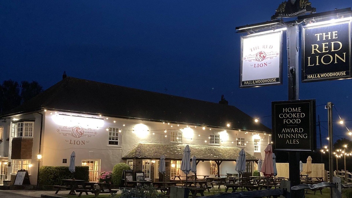 East Knighton Bed & Breakfast | The Red Lion