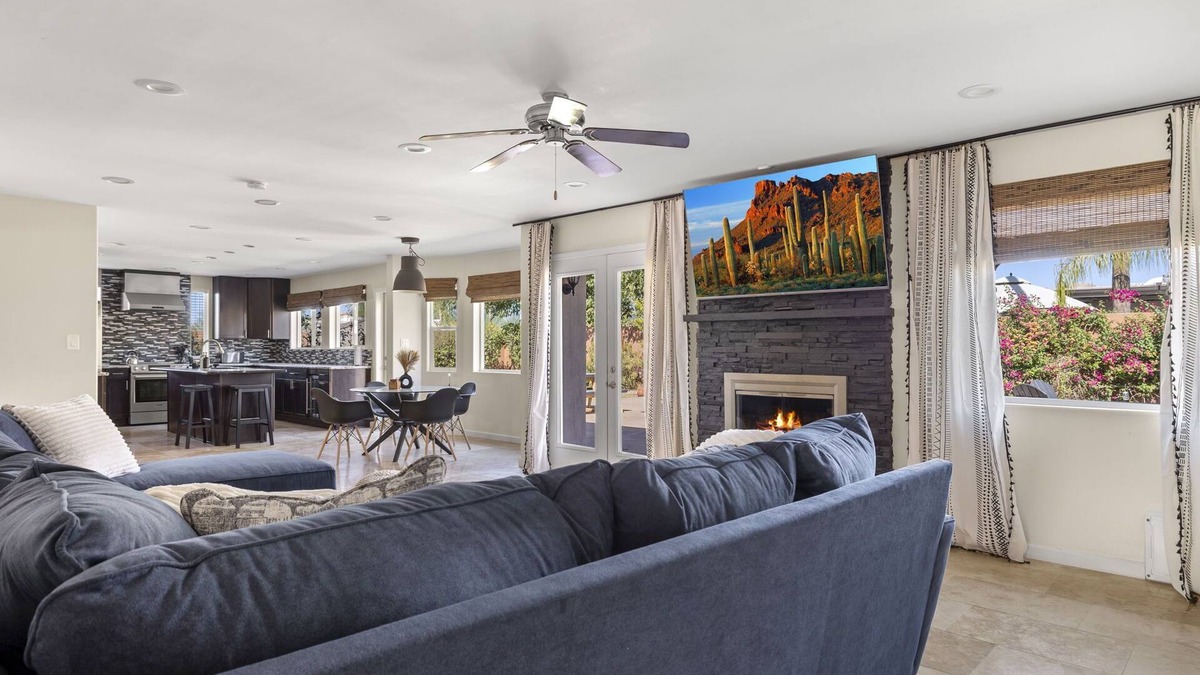 Raskin Estates House | The Redfield House