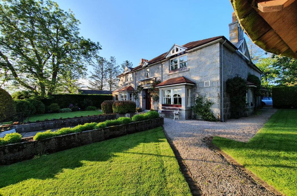 Oldmeldrum Hotel | The Redgarth