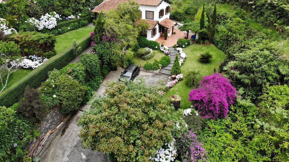 Sao Vicente Cottage | The REFUGE is the perfect place to relax in harmony with nature.