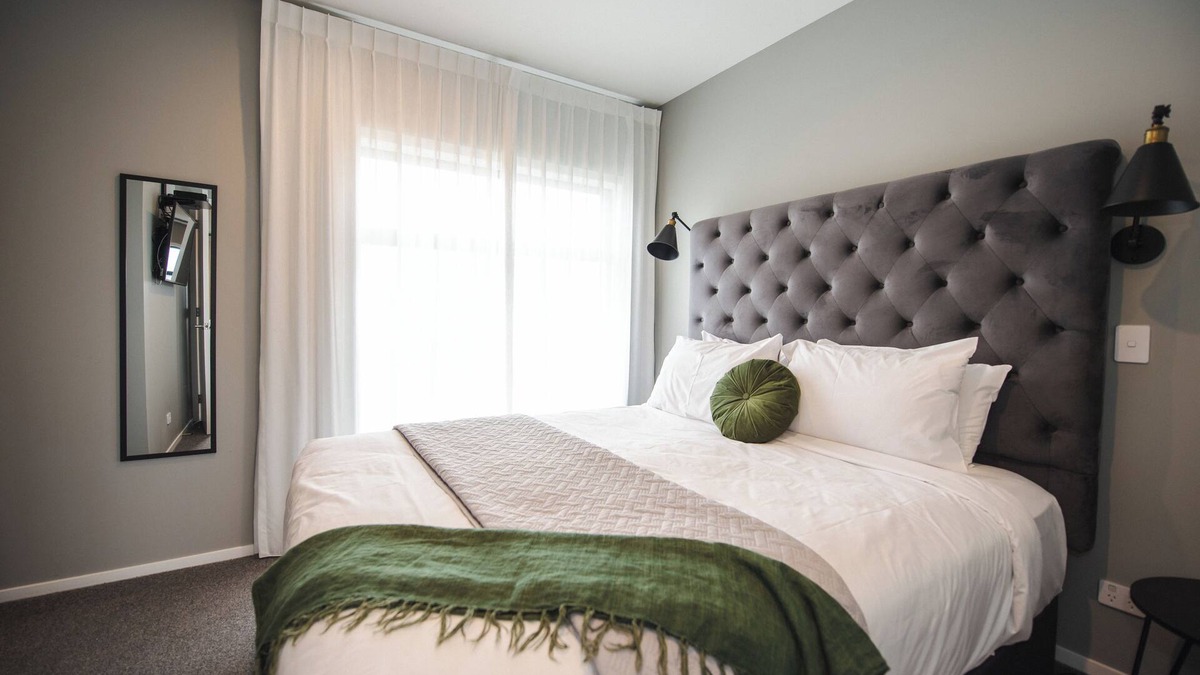 Fitzroy Apartment | The Residence Fitzroy - Pull out sofa/one bedroom - Sky Tv (Apt 3)