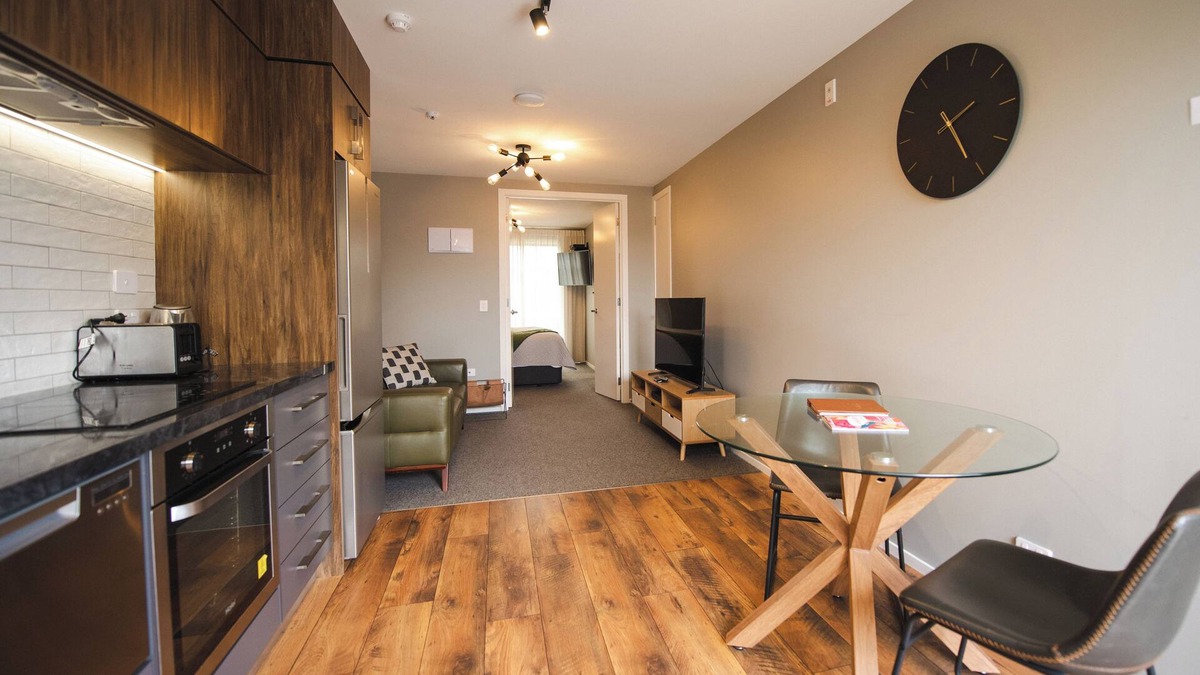 Fitzroy Apartment | The Residence - One bedroom Apartment - Sky Tv nFitzroy