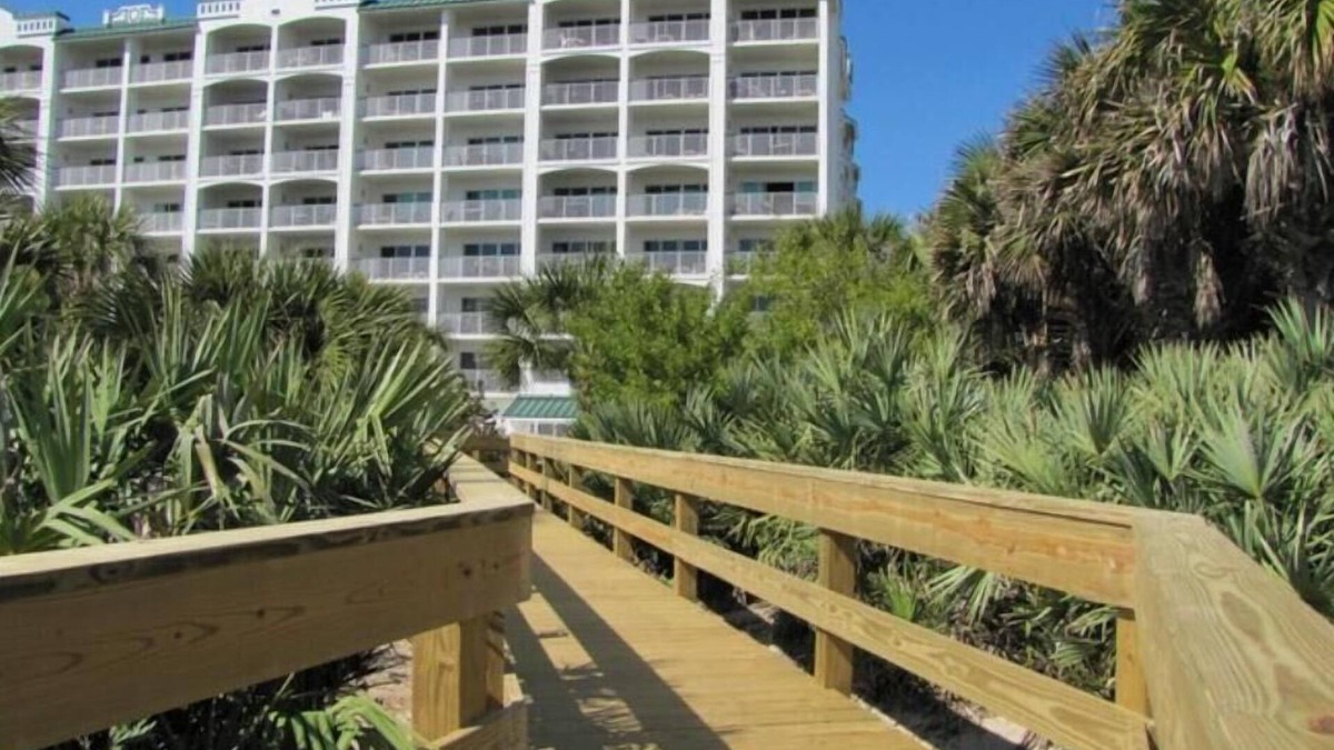 Cocoa Beach Resort | THE RESORT AT COCOA BEACH - Ocean Front