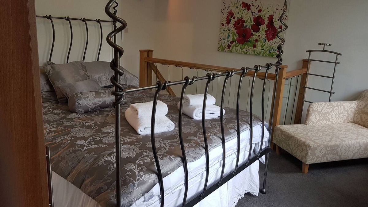 Ainley Top House | The Retreat. A secluded place.