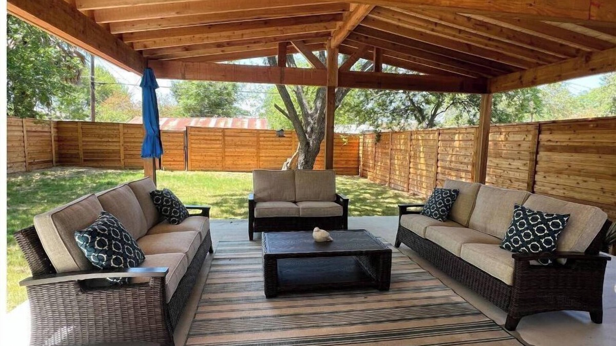 Highland Park House | The Retreat at Rigsby-All new 3bdrm/2.5 bath