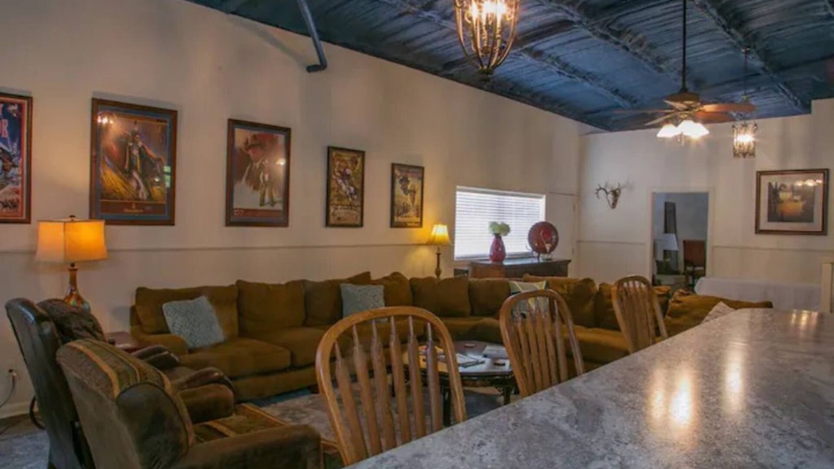 Richland Springs Other | The Retreat in Richland Springs