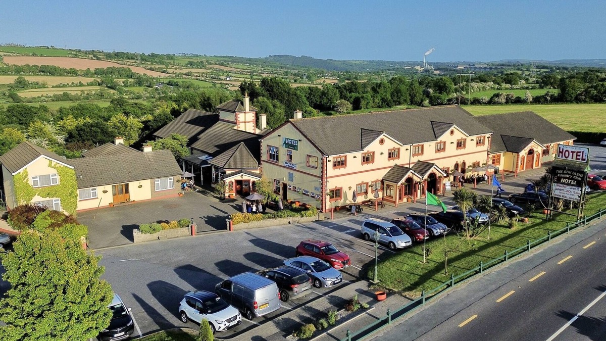 Waterford Hotel | The Rhu Glenn Hotel