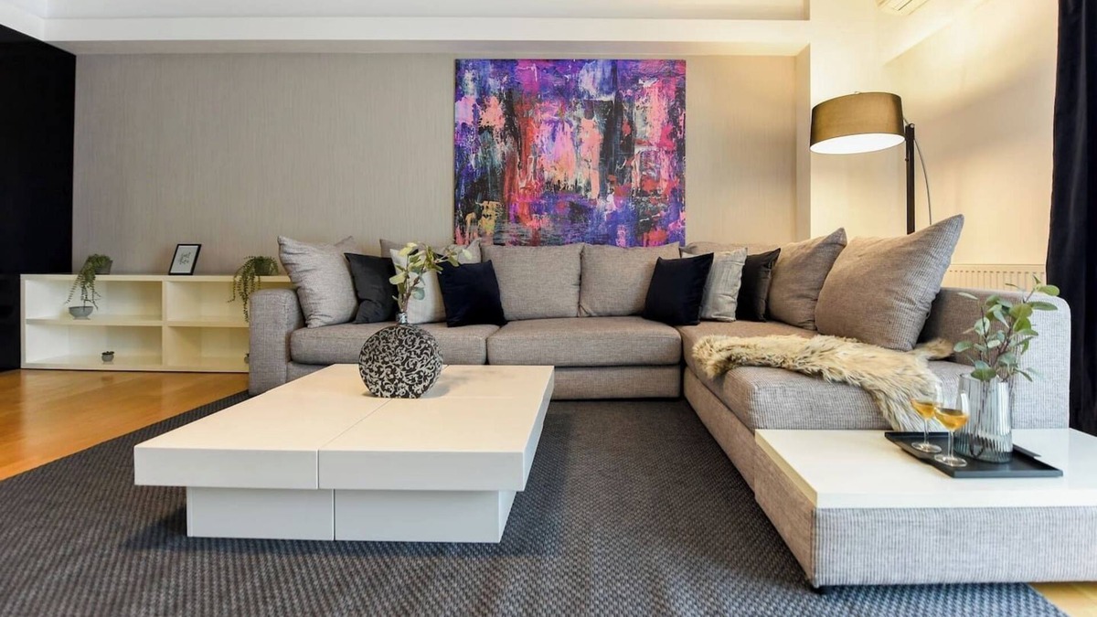 Sector 2 Apartment | THE RICH & FAMOUS | Spacious 1BR Apt with balcony