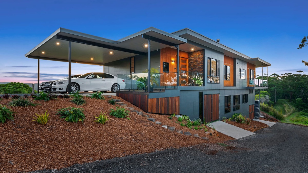Booroobin Apartment | The Ridge at Maleny - The Executive Residence