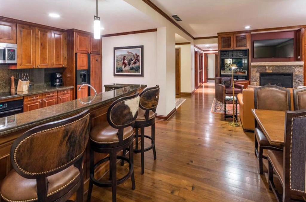Aspen House | The Ritz-Carlton Club, 3 Bedroom Residence 8202, Ski-in & Ski-out Resort in Aspen Highlands