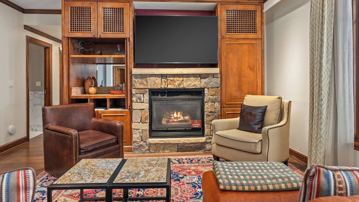 Aspen Condo | The Ritz-Carlton Club | Two-Bedroom Residence Float 2, Ski-in & Ski-out Resort in Aspen Highlands