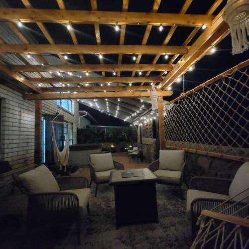Las Cruces House | The Ritz Spa Sanctuary hot tub/patio/fam/pet