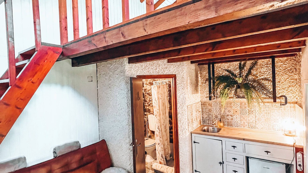 Santo da Serra Cottage | The Riverside Cottage