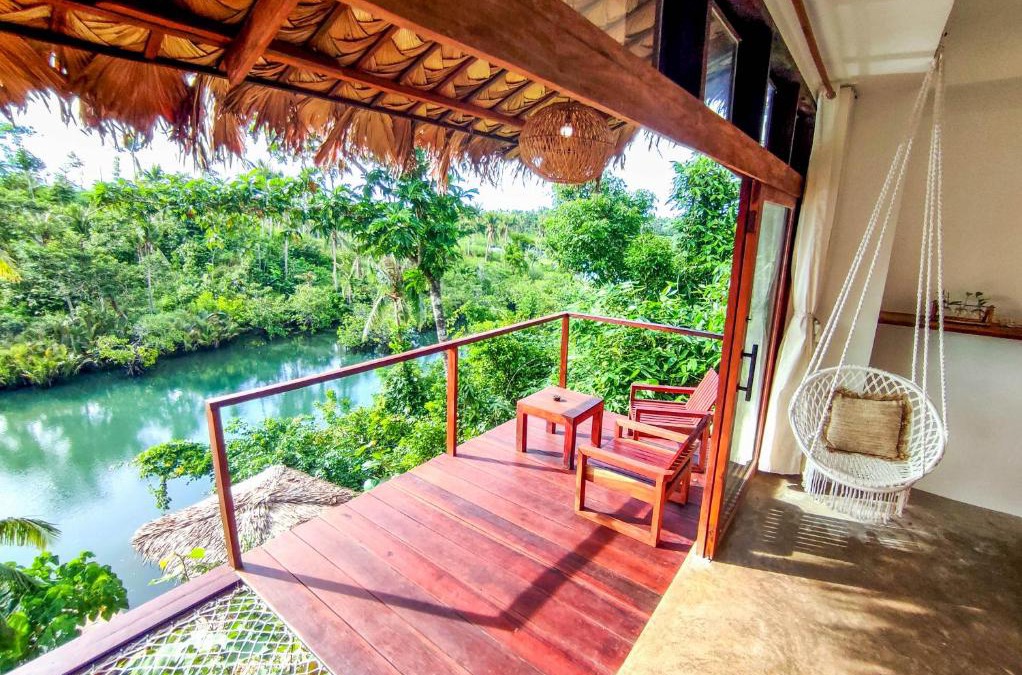 Catangnan Villa | The River Hideaway
