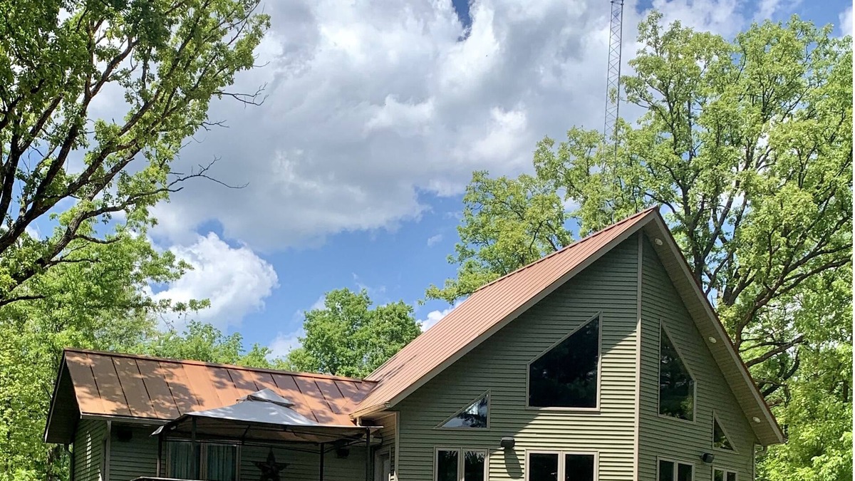 Neillsville Cabin | The River House-near Neillsville and Hatfield