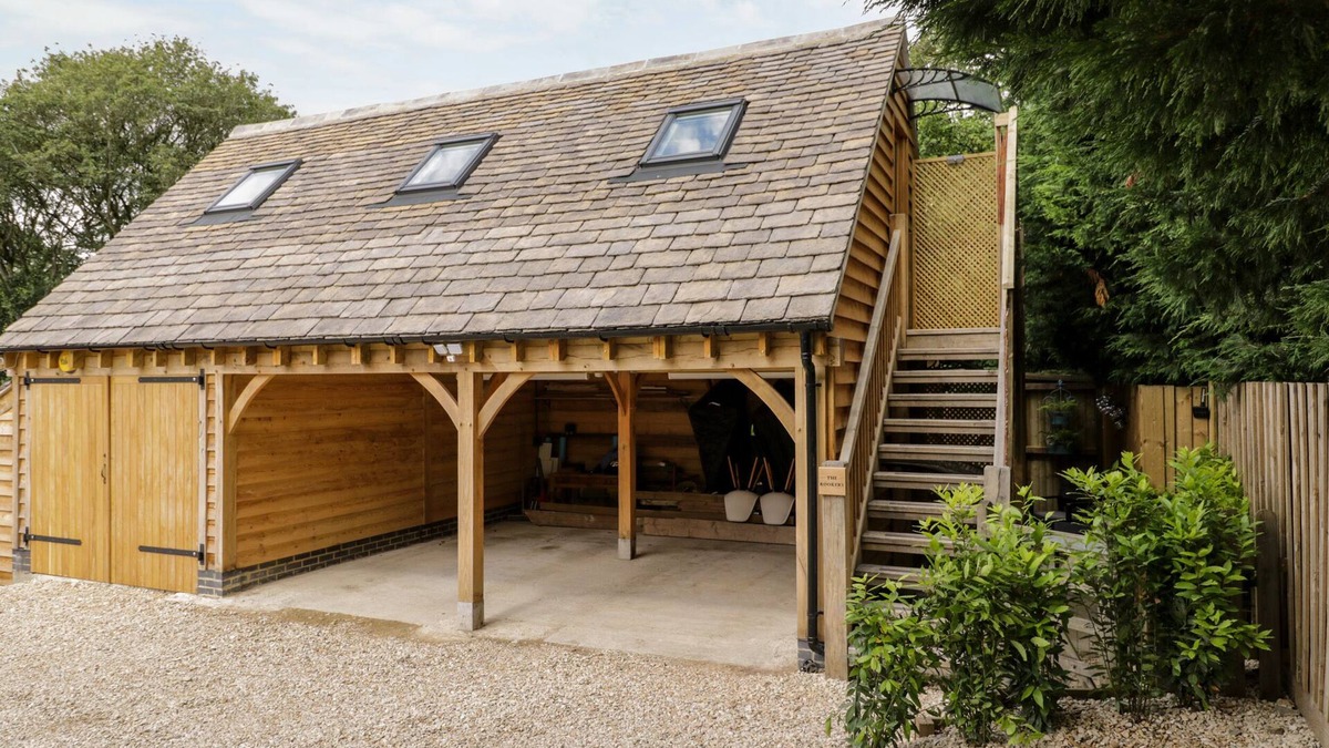 Burford Cottage | THE ROOKERY, pet friendly, with a garden in Burford