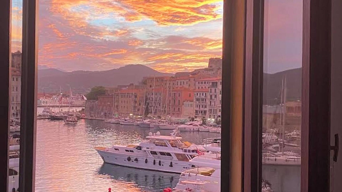 Portoferraio Old Town House | The Rooms by the Sea