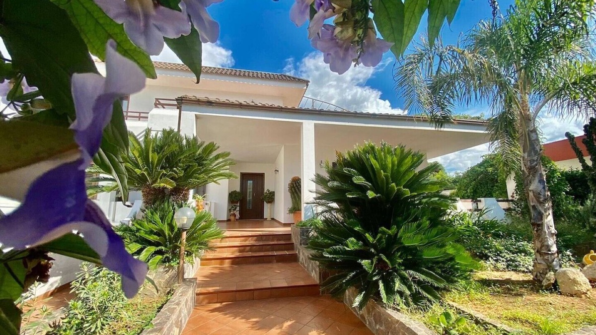 Alezio Villa | The Rosa's Luxury House